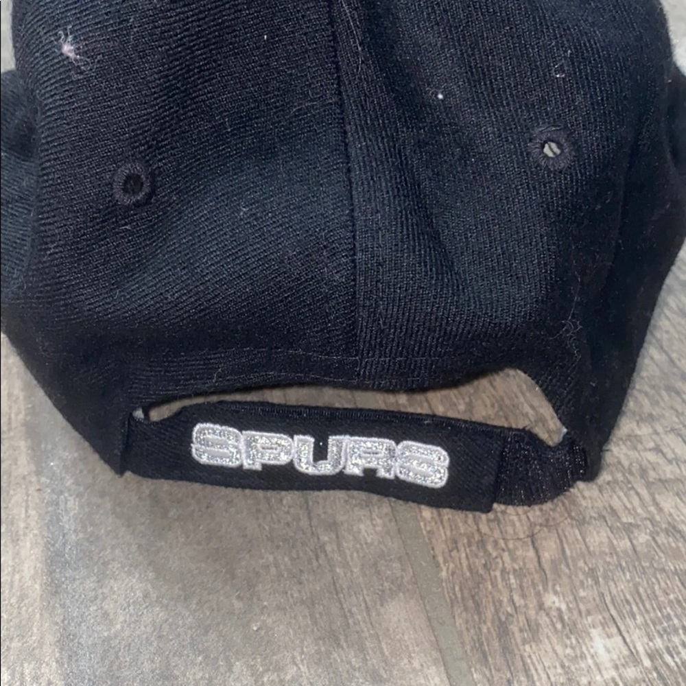 Spurs cap - Picture 2 of 3